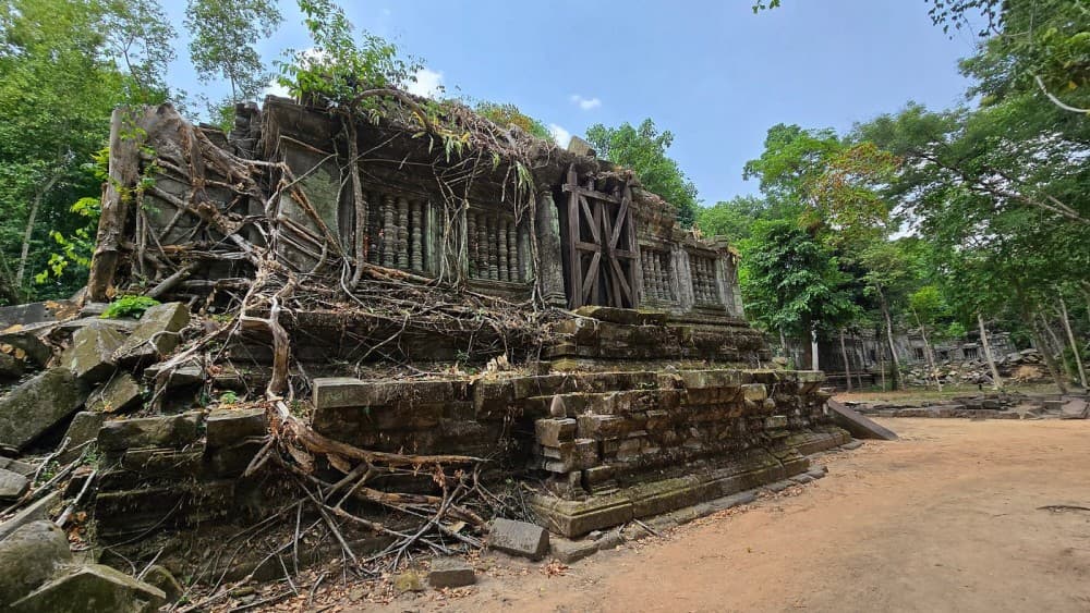 Koh Ker & Beng Mealea Full-Day Join-in Tour | ®ExcursionMania - Image 2