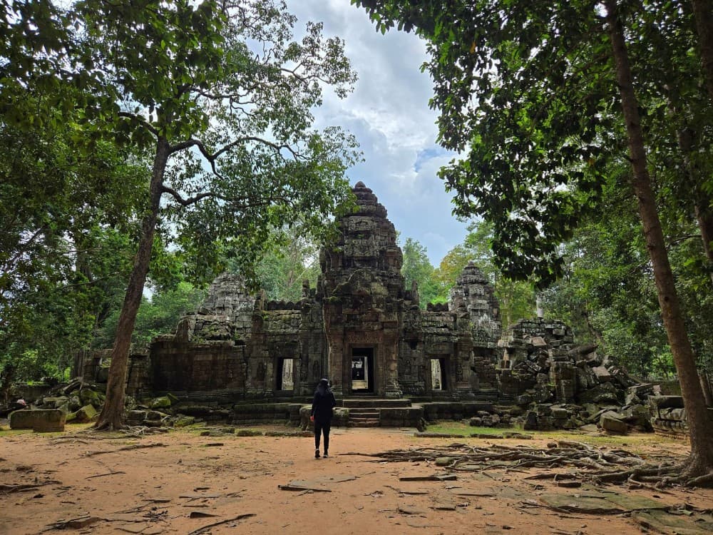 Full-Day Banteay Srei & 4 Temples Join-in Tour | ®ExcursionMania - Image 5