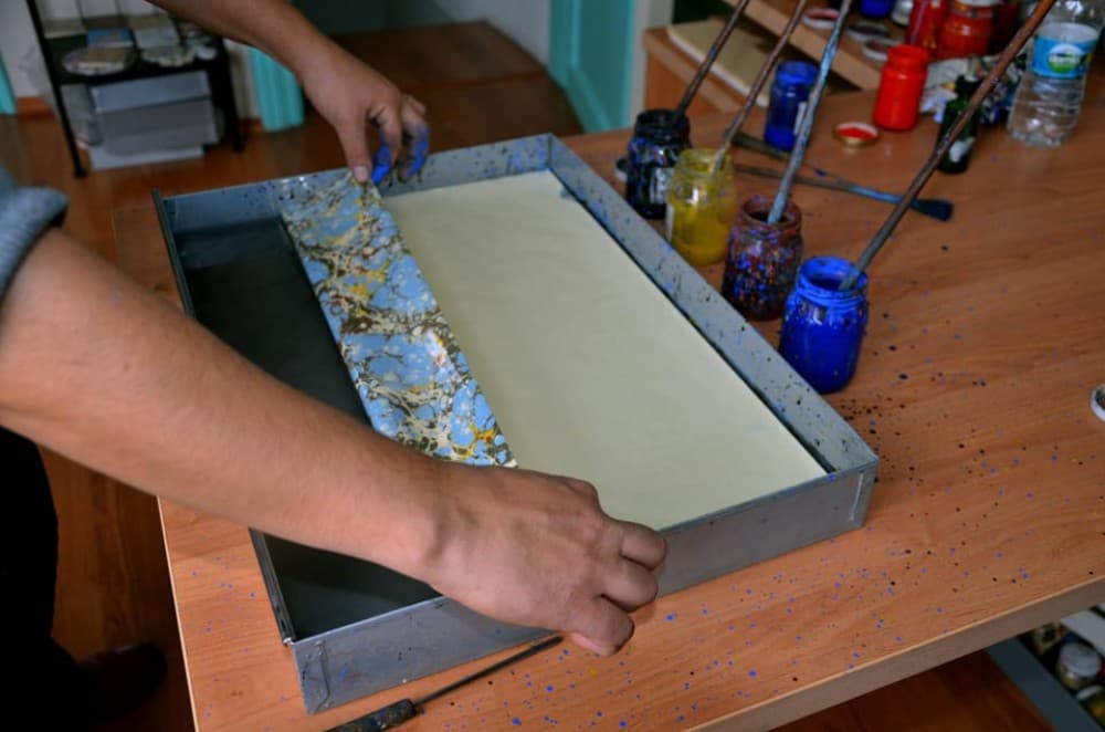 Istanbul: Marbling Art Workshop with Turkish Tea & Delights | ®ExcursionMania - Image 2