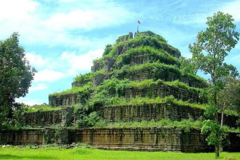 Private Koh Ker & Beng Mealea Full-Day Tour by A/C Vehicles | ®ExcursionMania - Image 7