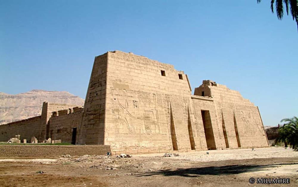 Luxor Private Tour: Medinat Habu & Valley of the Queens | ®ExcursionMania - Image 2