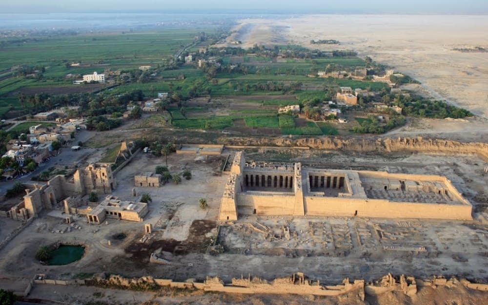 Luxor Private Tour: Medinat Habu & Valley of the Queens | ®ExcursionMania - Image 3