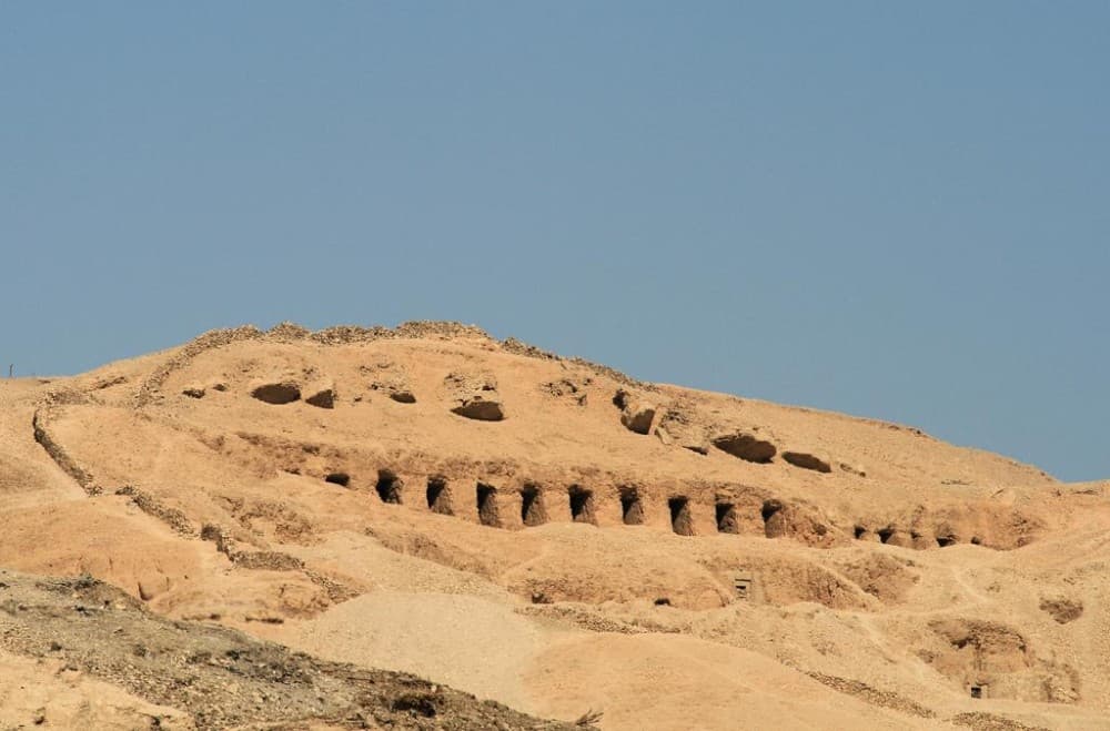 Luxor Private Tour: Medinat Habu & Valley of the Queens | ®ExcursionMania - Image 9