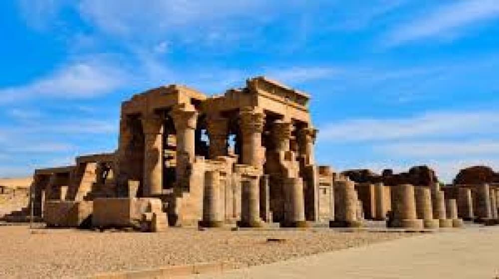 Luxor: Private Edfu and Kom Ombo Temples Tour & Lunch | ®ExcursionMania - Image 3