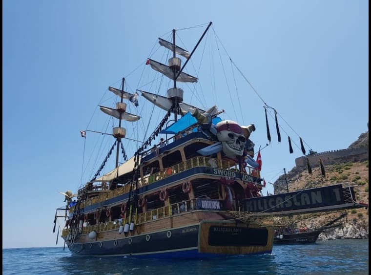 Alanya: Best Pirate Boat Trip with Lunch, Drinks and Pickup Option | ®ExcursionMania - Image 5