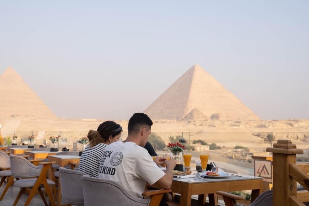 Cairo: Dinner at The Great Pyramid Inn with Hotel Transfers | ®ExcursionMania - Image 5