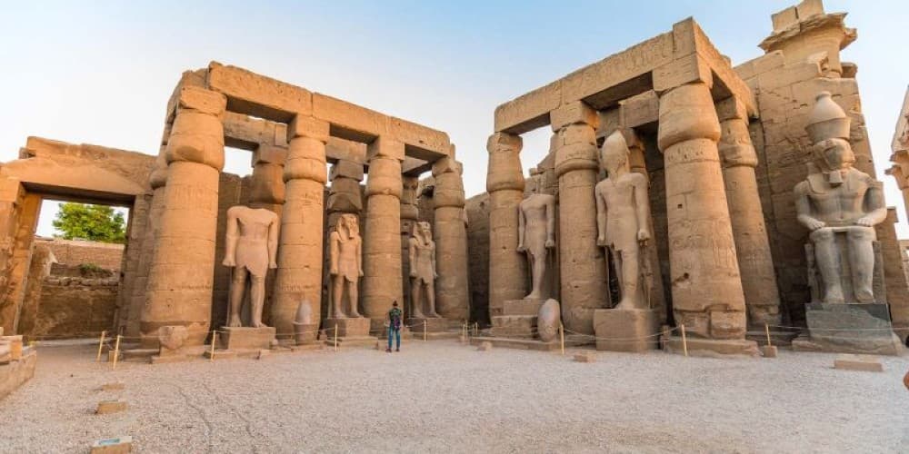 Luxor Private Day Trip from Hurghada: Hatshepsut & Karnak | ®ExcursionMania - Image 11