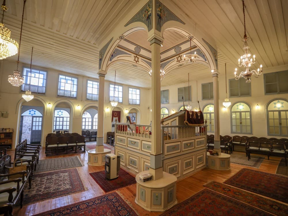 Izmir’s Synagogues: A Walk Through Time | ®ExcursionMania - Image 6