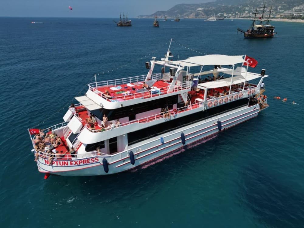 Alanya Comfort Boat Tour with Swim Stops | ®ExcursionMania - Image 6