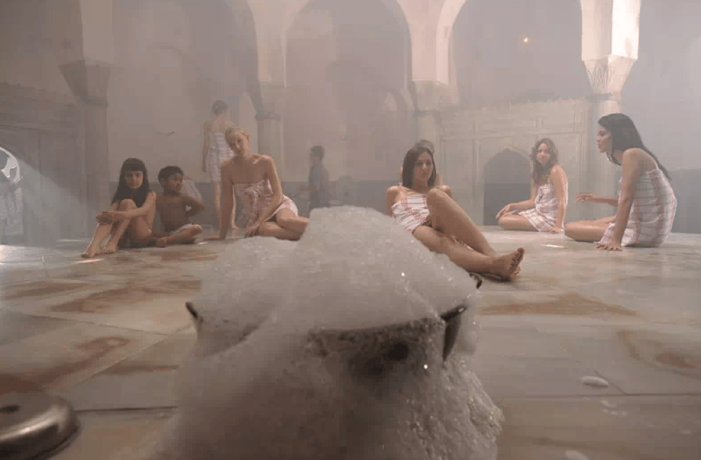 Historical Cemberlitas Hammam in Old City | ®ExcursionMania - Image 2