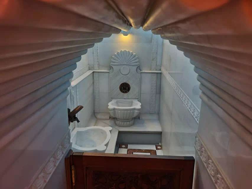 Historical Acemoglu Hammam in Vezneciler Old City | ®ExcursionMania - Image 6