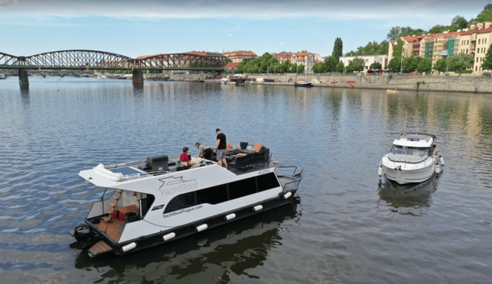 VIP Prague YachtBoat ONE Experience: All-You-Can-Drink | ®ExcursionMania - Image 6