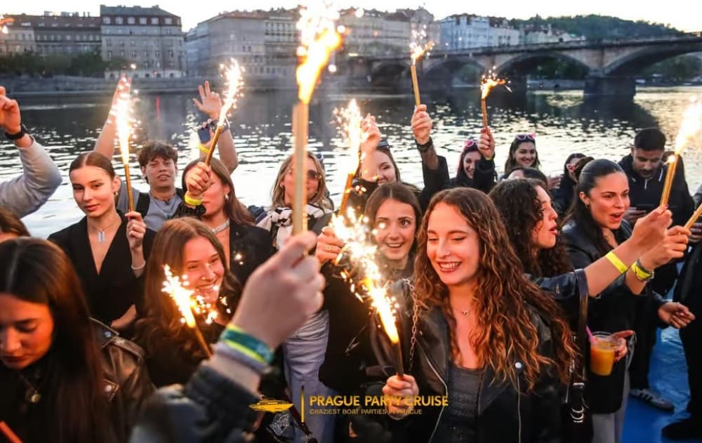 Prague : Boat Party with Afterparty at EPIC | ®ExcursionMania - Image 7