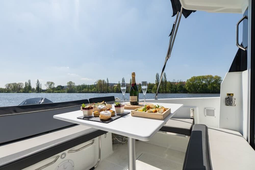 VIP Prague YachtBoat SPEED Experience: All-You-Can-Drink | ®ExcursionMania - Image 2