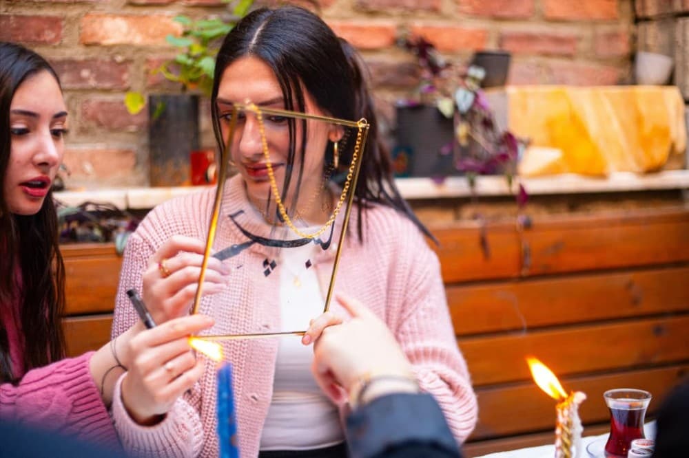 Istanbul: Traditional Calligraphy on Glass Painting Workshop | ®ExcursionMania - Image 6
