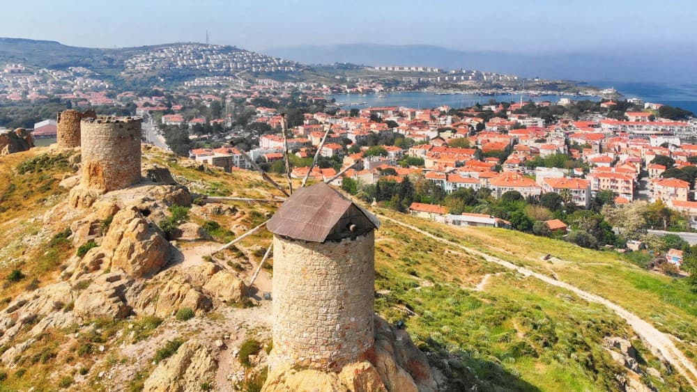 Izmir Walking Tour with a Local | ®ExcursionMania - Image 5