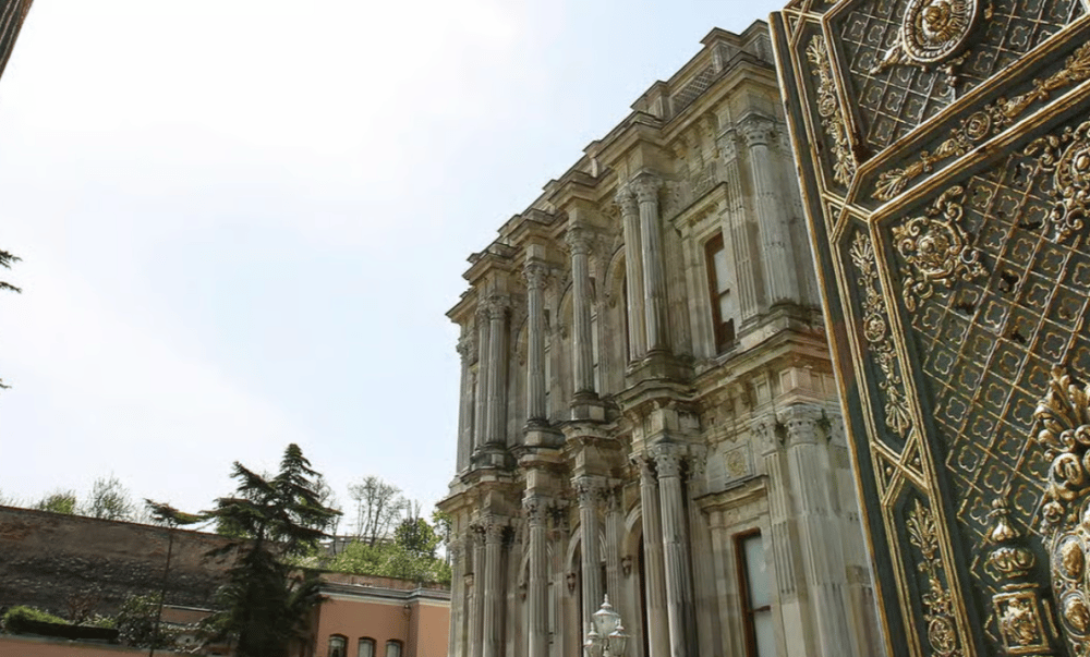 Istanbul: Beylerbeyi Palace Skip-the-Line Ticket & Audio Guide | ®ExcursionMania - Image 5