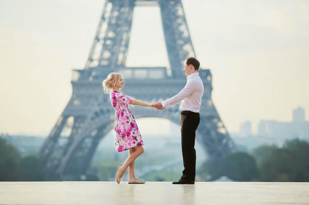 Paris: Eiffel Tower Photo Shoot | ®ExcursionMania - Image 1