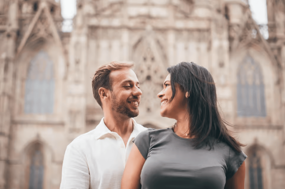 Barcelona: Photo Shoot Tour in El Gothico | ®ExcursionMania - Image 1