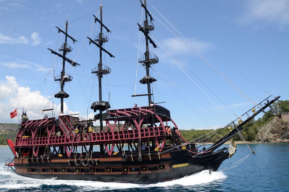 Kemer: Galleon Pirate Boat Trip Full-Day Fun | ®ExcursionMania - Image 4