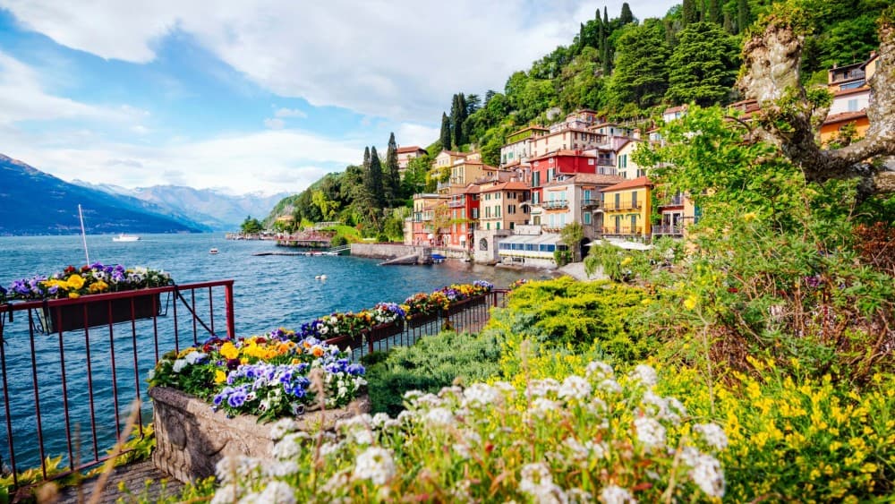 Como Walking Tour with a Local | ®ExcursionMania - Image 8