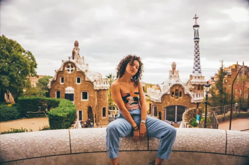 Barcelona: Park Güell Professional Photoshoot Experience | ®ExcursionMania - Image 3