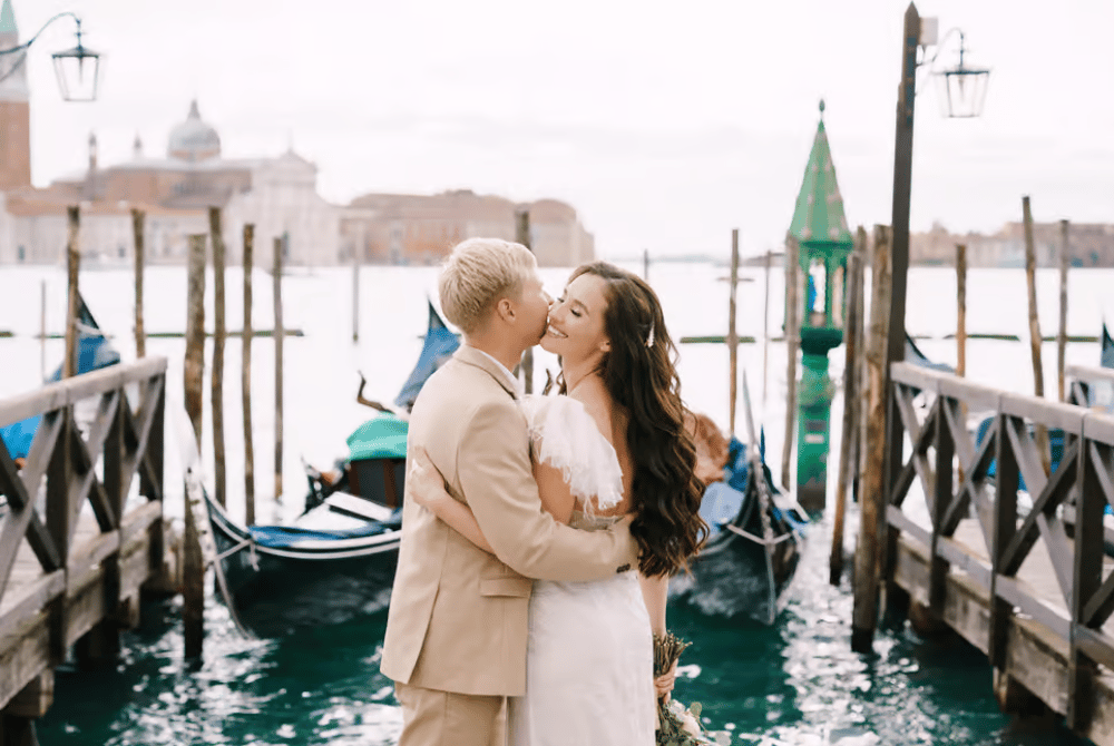 Venice: Romantic Photoshoot for Couples | ®ExcursionMania - Image 2
