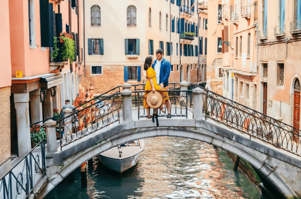 Venice: Romantic Photoshoot for Couples | ®ExcursionMania - Image 10
