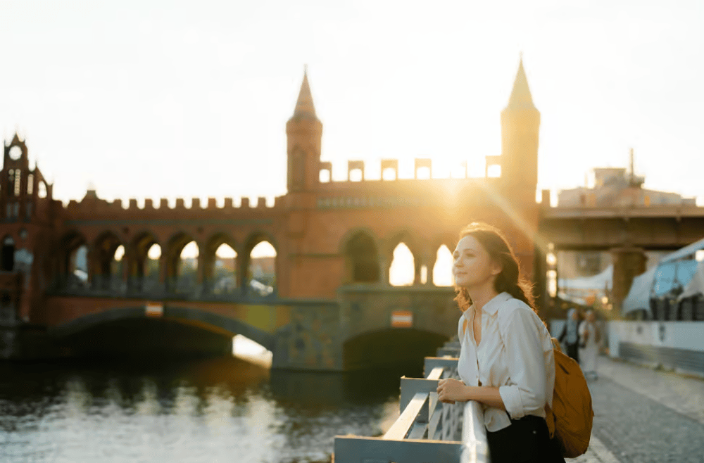 Berlin: East Side Gallery Photoshoot | ®ExcursionMania - Image 1