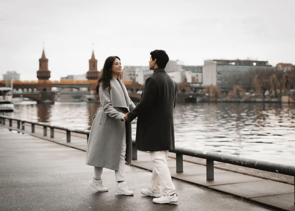 Berlin: East Side Gallery Photoshoot | ®ExcursionMania - Image 4