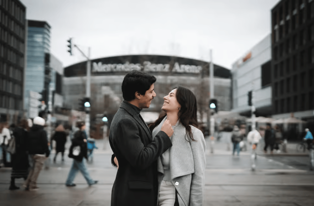 Berlin: East Side Gallery Photoshoot | ®ExcursionMania - Image 12