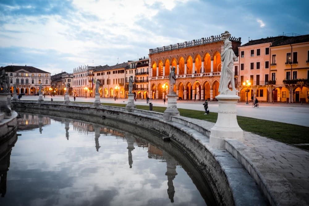Padova Walking Tour with a Local | ®ExcursionMania - Image 1