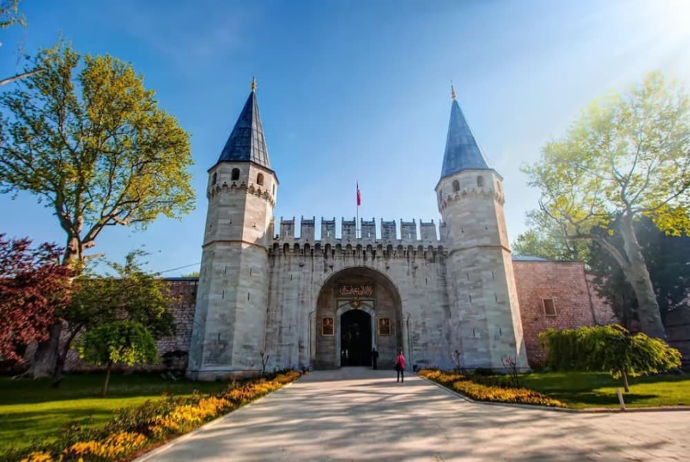 Istanbul: Skip The Line Guided Tour of Topkapi Palace | ®ExcursionMania - Image 7