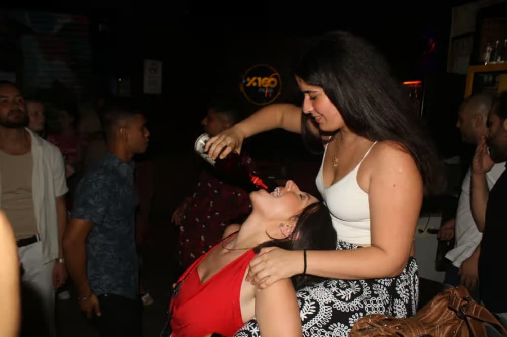 Istanbul Nightlife Experience: Ultimate Pub Crawl | ®ExcursionMania - Image 7