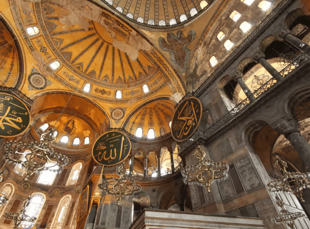 Hagia Sophia-Dolmabahce Palace-Basilica Cistern Combo Ticket | ®ExcursionMania - Image 8