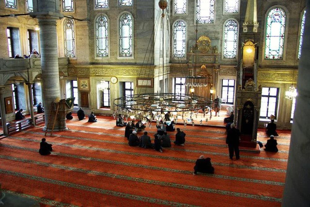 Istanbul: Religious Sites Tour with Lunch - Eyüp Sultan & More | ®ExcursionMania - Image 3