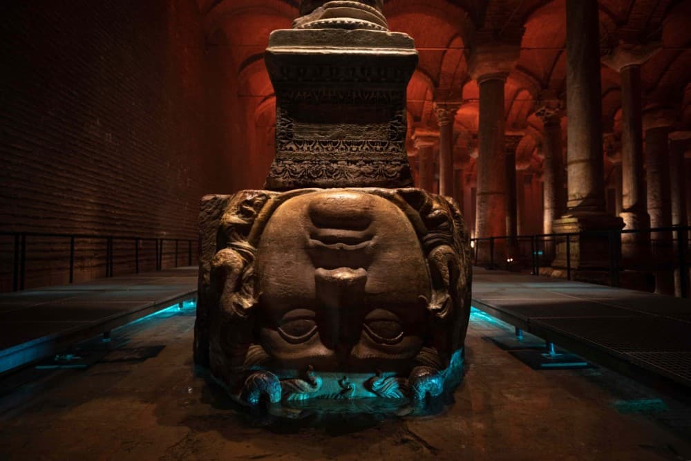 Istanbul: Basilica Cistern & Topkapi Palace Combo Ticket | ®ExcursionMania - Image 6