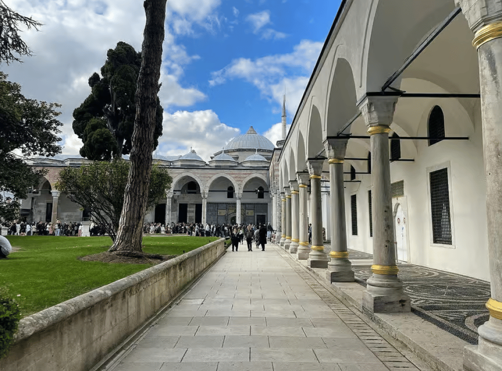 Istanbul: Topkapi Palace and Harem Ticket with Audio Guide | ®ExcursionMania - Image 2