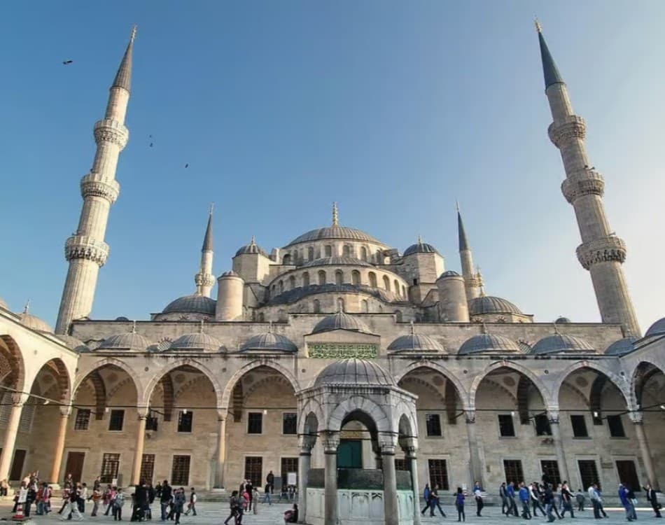 Istanbul: Hagia Sophia and Blue Mosque Tour with Tickets | ®ExcursionMania - Image 2