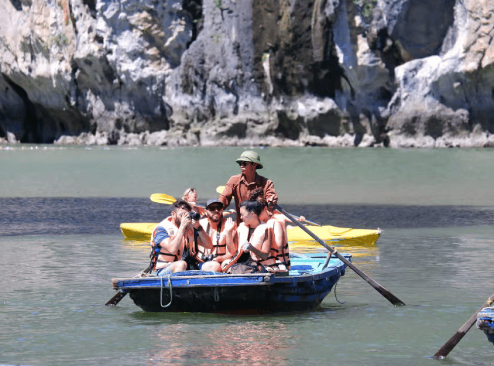 Hanoi: Islands & Caves Ha Long Cruise with Lunch & Kayaking | ®ExcursionMania - Image 7