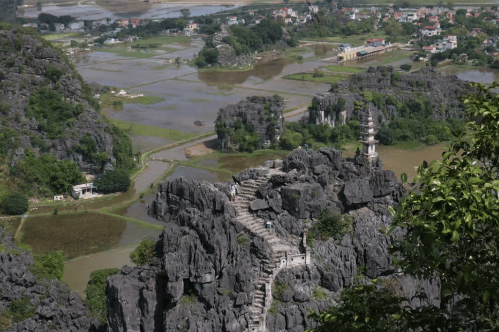 Ninh Binh: Highlights Luxury Small Group Day Tour | ®ExcursionMania - Image 7