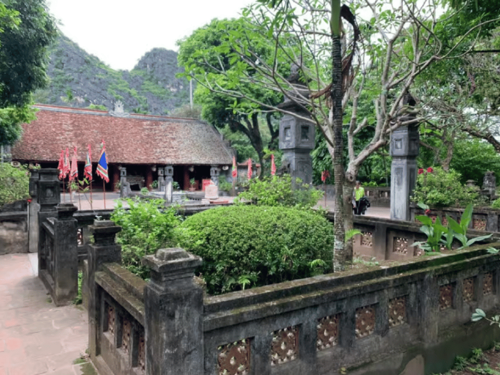 From Hanoi: Hoa Lu, Hang Mua Hike, Tam Coc Boat, and Lunch | ®ExcursionMania - Image 11