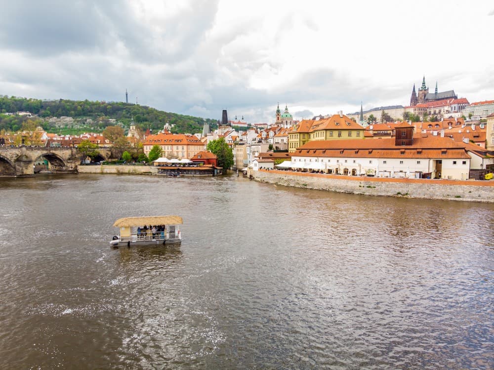 Prague Party Tiki Boat | ®ExcursionMania - Image 6