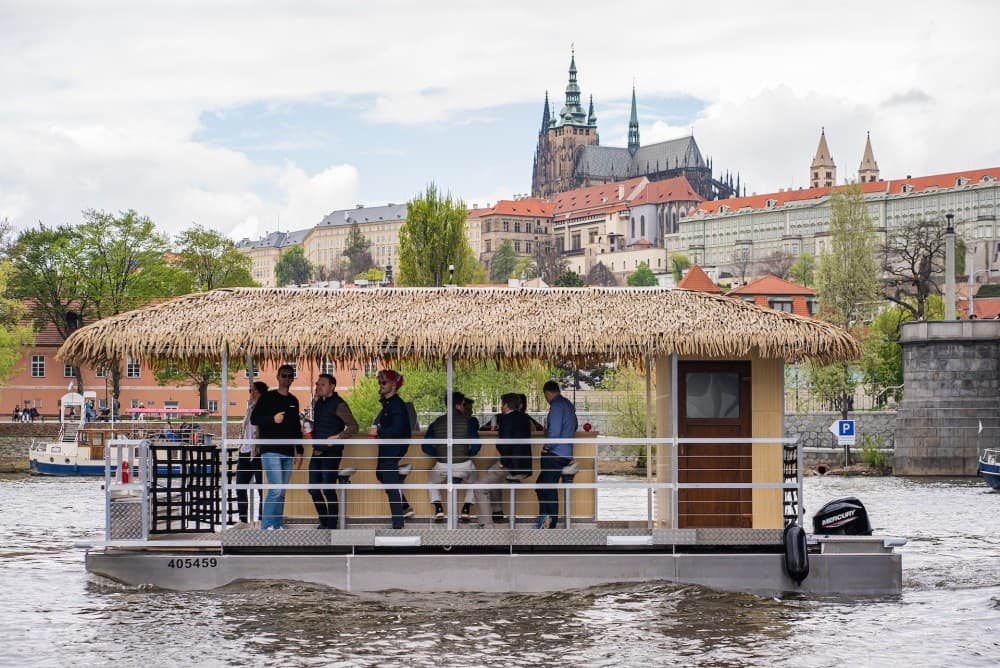 Prague Party Tiki Boat | ®ExcursionMania - Image 7