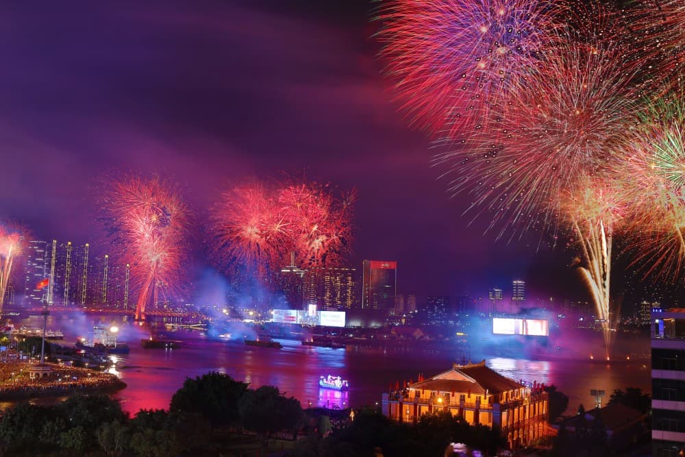 Ho Chi Minh city: New Years Eve 2026 Firework by Luxury SpeedBoat | ®ExcursionMania - Image 11