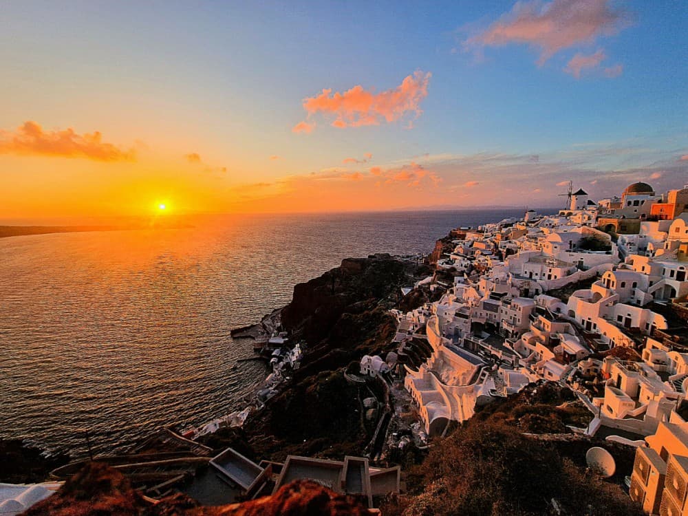 6-Hour Private Best of Santorini Experience | ®ExcursionMania - Image 10