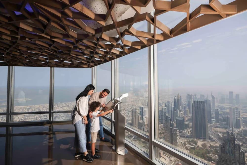 Dubai: Burj Khalifa Levels 124 & 125 Entry Ticket  Options | ®ExcursionMania - Image 4