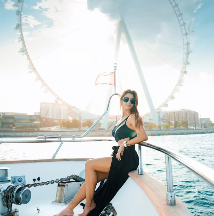 Dubai: Instagrammable Yacht Tour with Drinks & Ain/JBR Views | ®ExcursionMania - Image 6