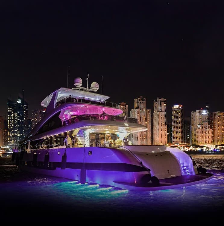 Dubai: Superyacht Party with Live DJ & Open Bar | ®ExcursionMania - Image 7