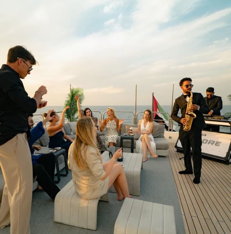 Dubai: Sunseeker Superyacht VIP Dinner, Drinks & Live DJ | ®ExcursionMania - Image 5